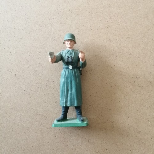 Starlux soldat - 1/32,