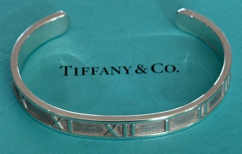 Tiffany atlas roman - ,