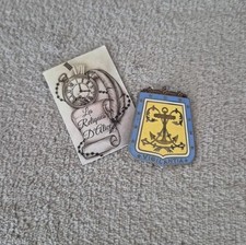 Insigne / pucelle 6 e