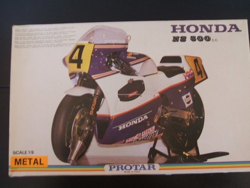 Maquette moto très - maquette,