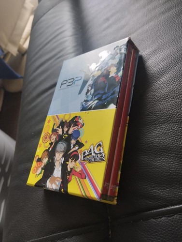 Persona portable 4 - 4, golden