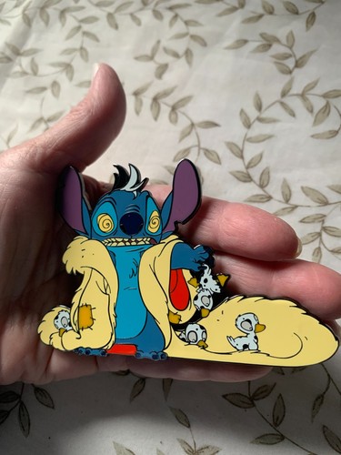 Pins disney stitch cruella - disney,