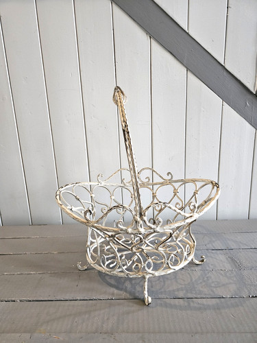 Corbeille pieds en fer - pieds,