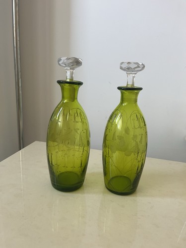 Deux carafe liqueur en - deux, a