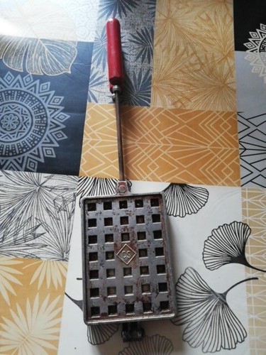 Ancien gaufrier fonte alu - en,