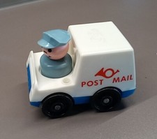 Vintage fisher price little Family play people voiture car Post Mail