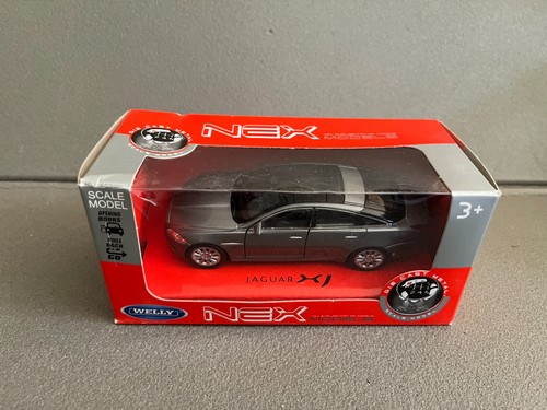 Voiture miniature jaguar - jaguar, xj