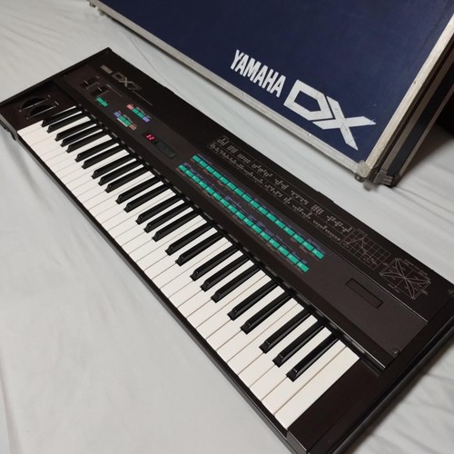 Clavier synthétiseur