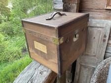 Ancienne petite malle de