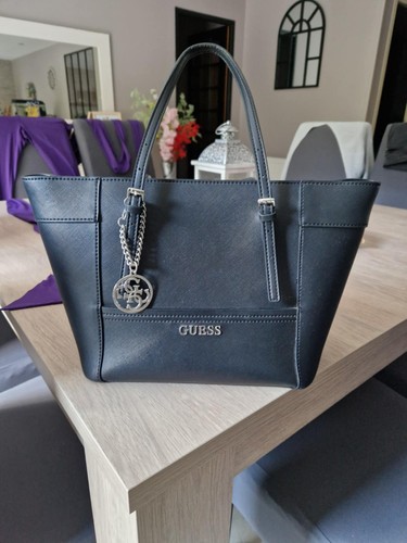 Joli grand sac - , main