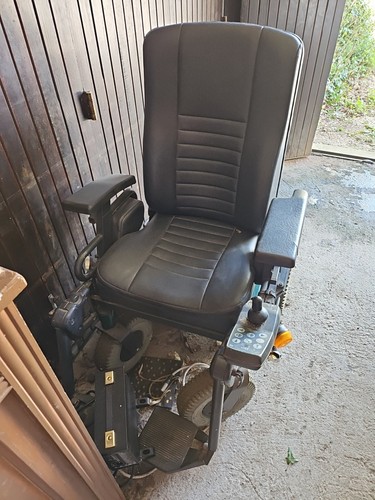 Fauteuil roulant électrique - fauteuil,