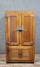 Important frigo de bar ou