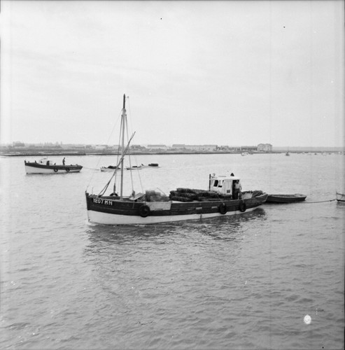 Marennes 1950 bateaux - marennes, c.