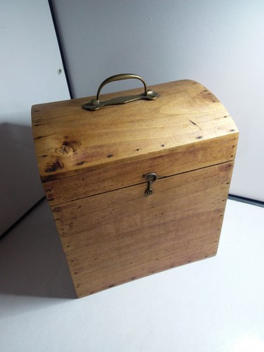 Belle petite malle bombee - bombee, en