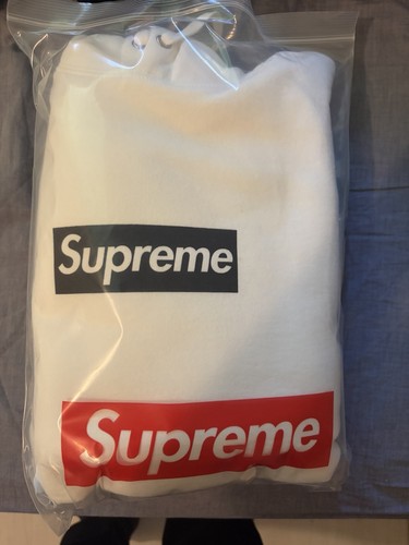 Supreme paris 10th anniversary - paris,