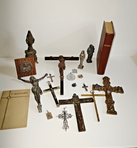 Lot objets religieux - religieux, (2)