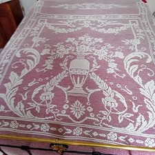 Ancien dessus de lit/filet