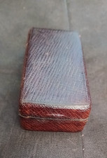 Ancienne boîte à pilules de