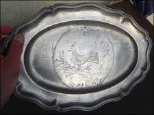 ANCIEN PLAT OBLONG EN ETAIN