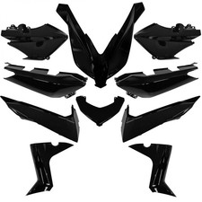 KIT CARROSSERIE ADAPT. YAMAHA XMAX  125 / 250 / 400CC 2014-17 NOIR BRILLANT 
