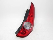 FEU ARRIERE DROIT 93193680