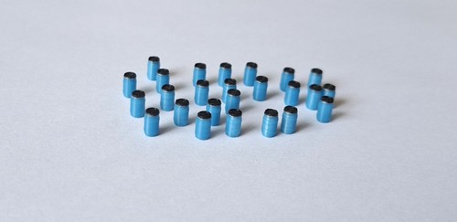 Lot bidons bleus - bidons, fûts