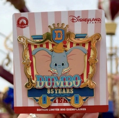 Pin dumbo 85ème - pin’s,