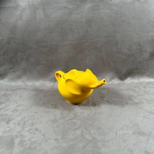 Théière en céramique jaune