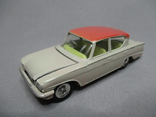 Al943 corgy toys ford - al943,