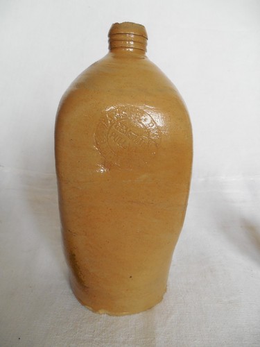 Bouteille allemande terre - bouteille, en