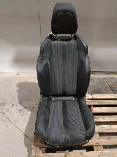 Interieur complet peugeot 208 - interieur,