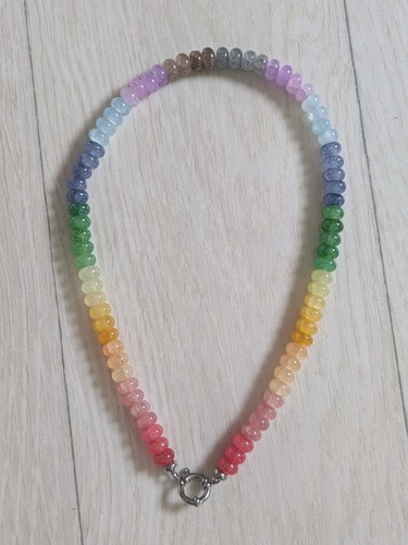 Collier perles multicolores