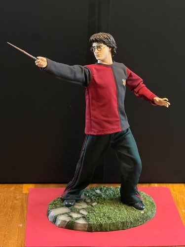 Harry potter figurine - harry,