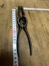 old tool, OLD TOOL nutcracker collection decorative kitchen utensil Ref n°29