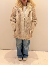 (6)      GORGEOUS REAL  FOX