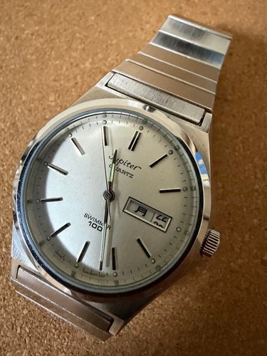 Montre quartz orient - à,