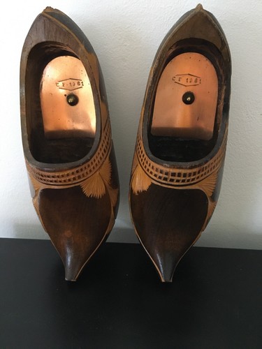 Ancienne paire sabots bois - paire,