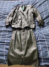 Ensemble veste et jupe en cuir