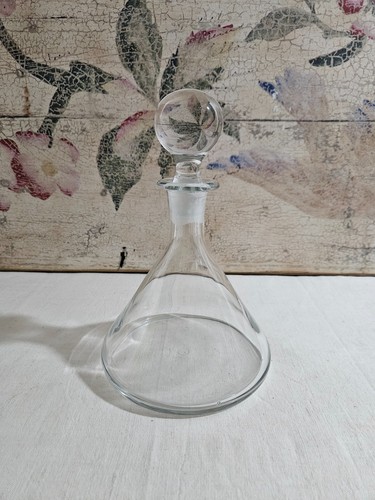 Carafe vin - à,