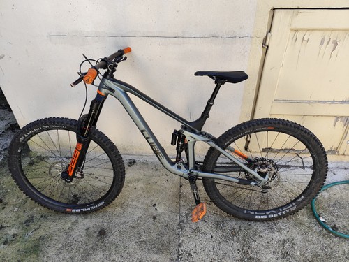 Vtt tout suspendu cube - suspendu,