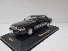 FORD CROWN VICTORIA 2000 Noir