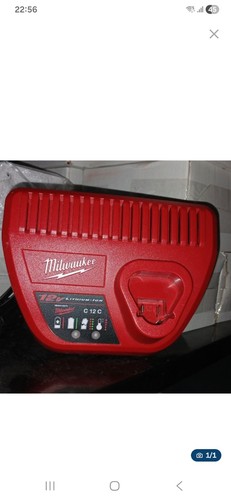 Chargeur pour petite batterie