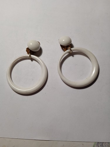 Boucle oreille anneau - d'oreille, a