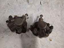 2 ETRIERS QUAD KAWASAKI KLF