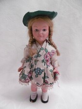 PETITE POUPÉE ANCIENNE EN