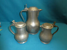 3 PICHETS BALUSTRES EN ÉTAIN