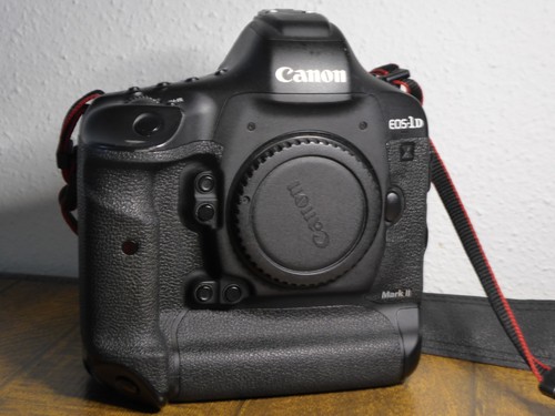 Canon eos mark ii - x,