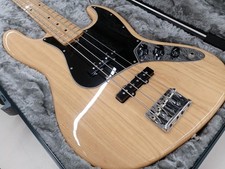 [Fender] Guitare basse