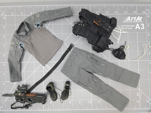 Bam scale grey uniform - 1/6,