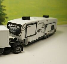 Avalanche Cirque Bouglione ech 1/87 HO H0 semi-caravan